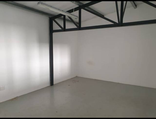245M² WAREHOUSE TO LET IN RIVERGATE